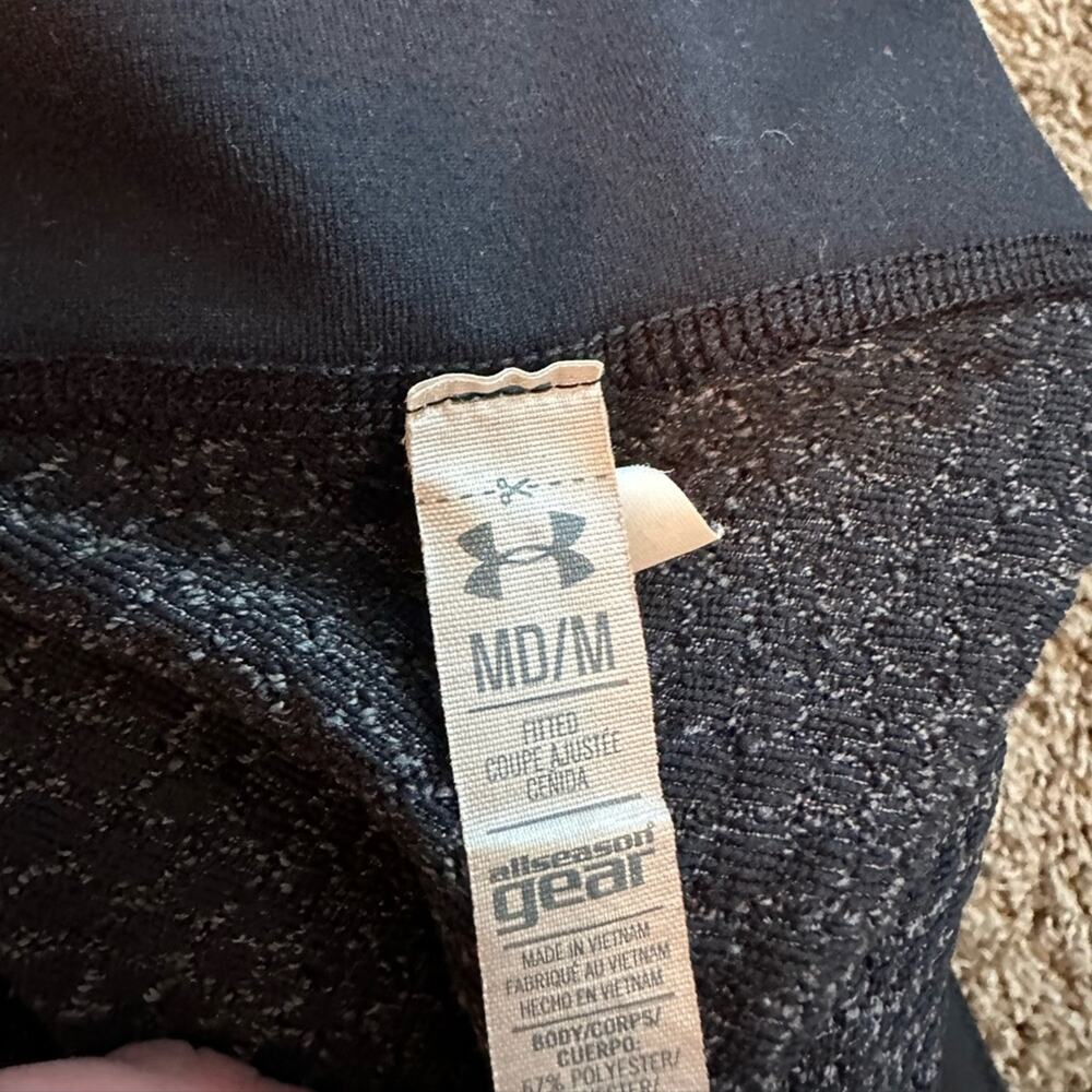 Under Armor Women’s medium leggings - Picture 4 of 4